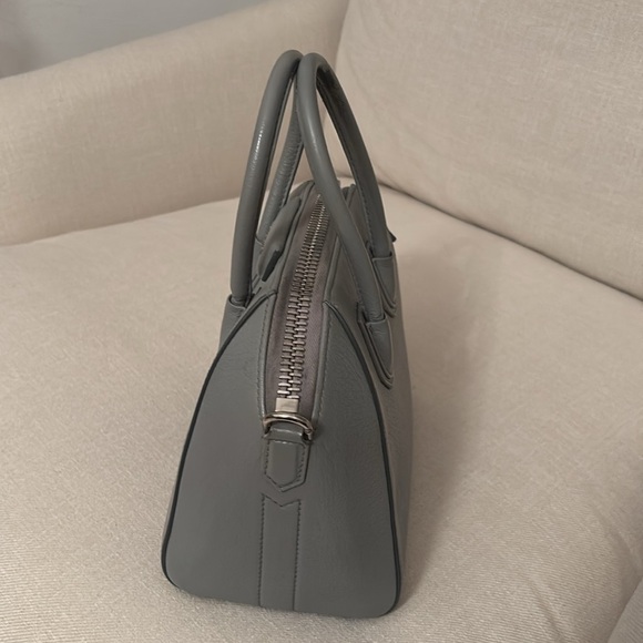 Givenchy Mini Antigona in Pearl Gray - Picture 14 of 15